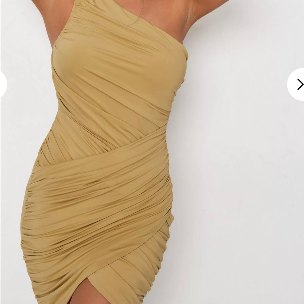 One shoulder dress